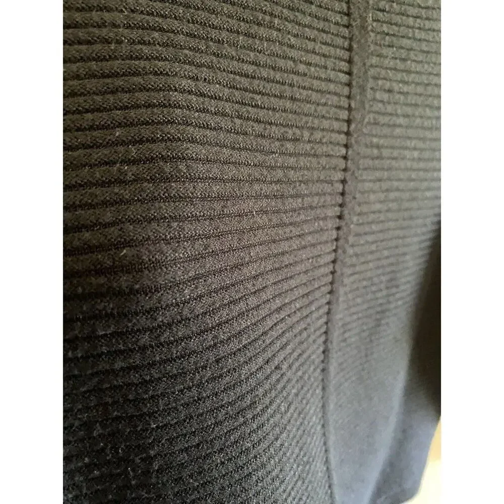 Cyrus Black Long Sleeve‎ Round Neck Ribbed Tight Knit Sweater Size Petite Medium